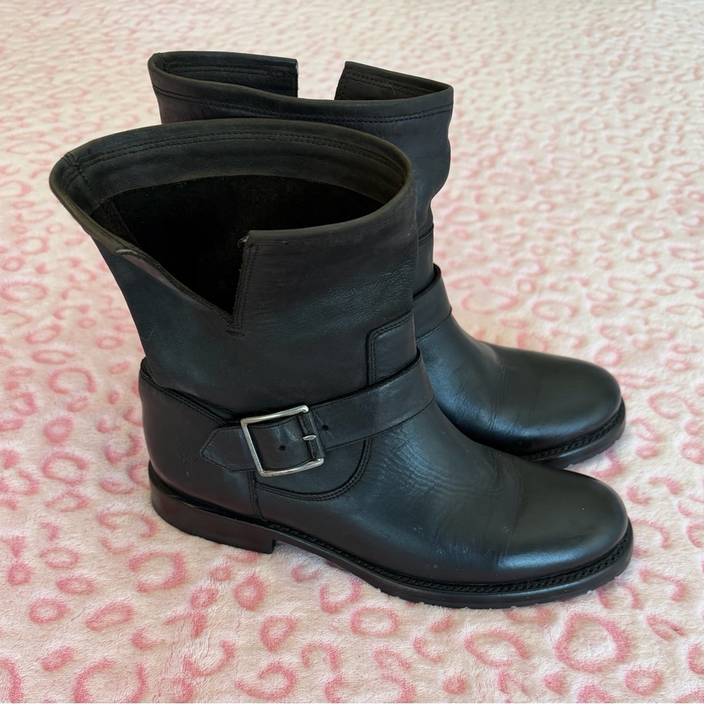 Frye Black Leather Boots 
Women’s Size: 8.5 - Picture 3 of 9